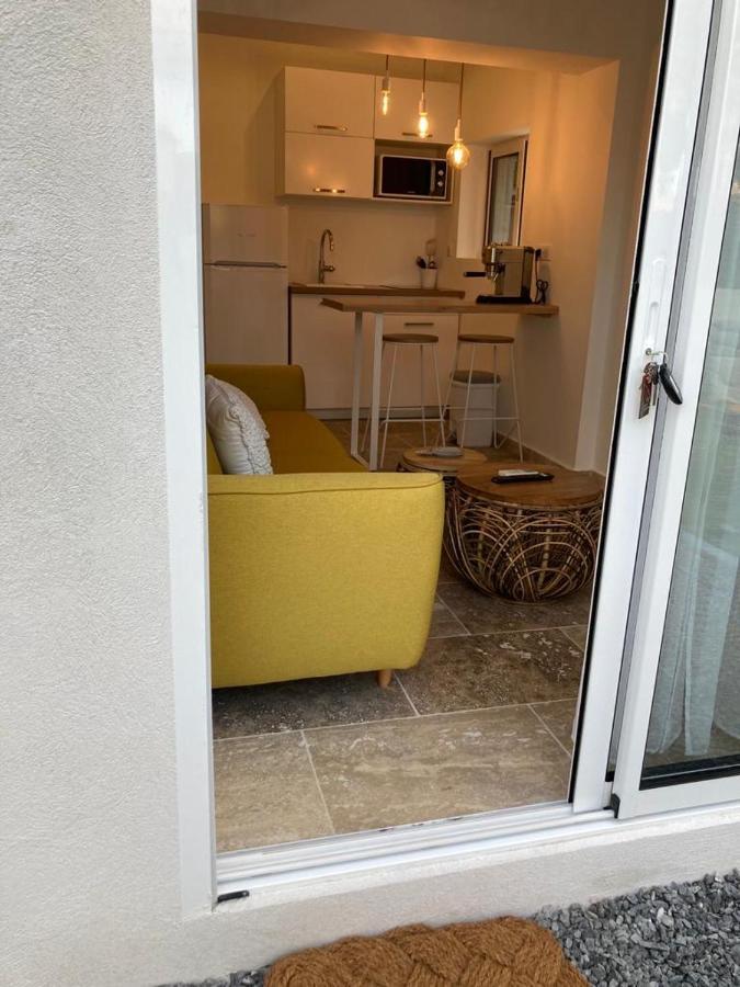 Charmant Studio Dans Villa - Parking - Jardin Ла Сен-сюр-Мер Екстериор снимка