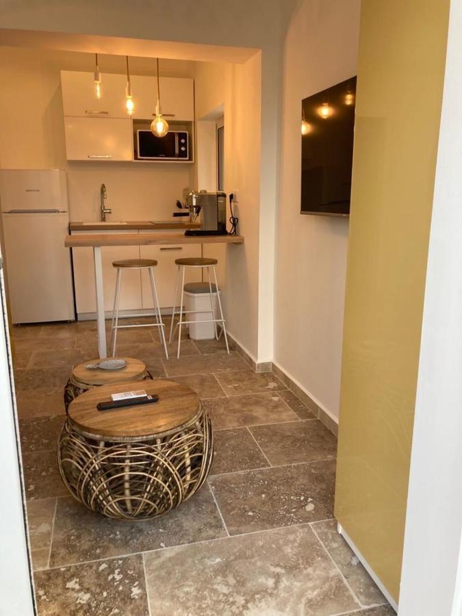 Charmant Studio Dans Villa - Parking - Jardin Ла Сен-сюр-Мер Екстериор снимка